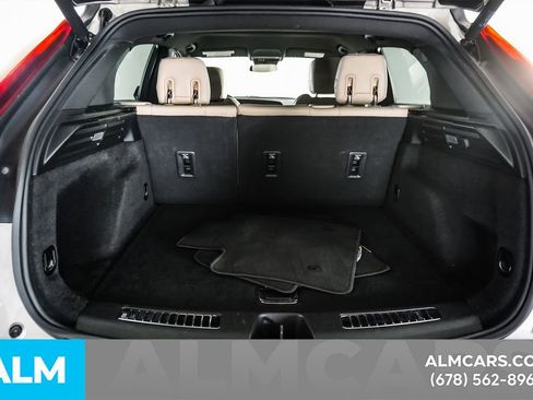 Used 2025 Cadillac XT4 Premium Luxury FWD image 21
