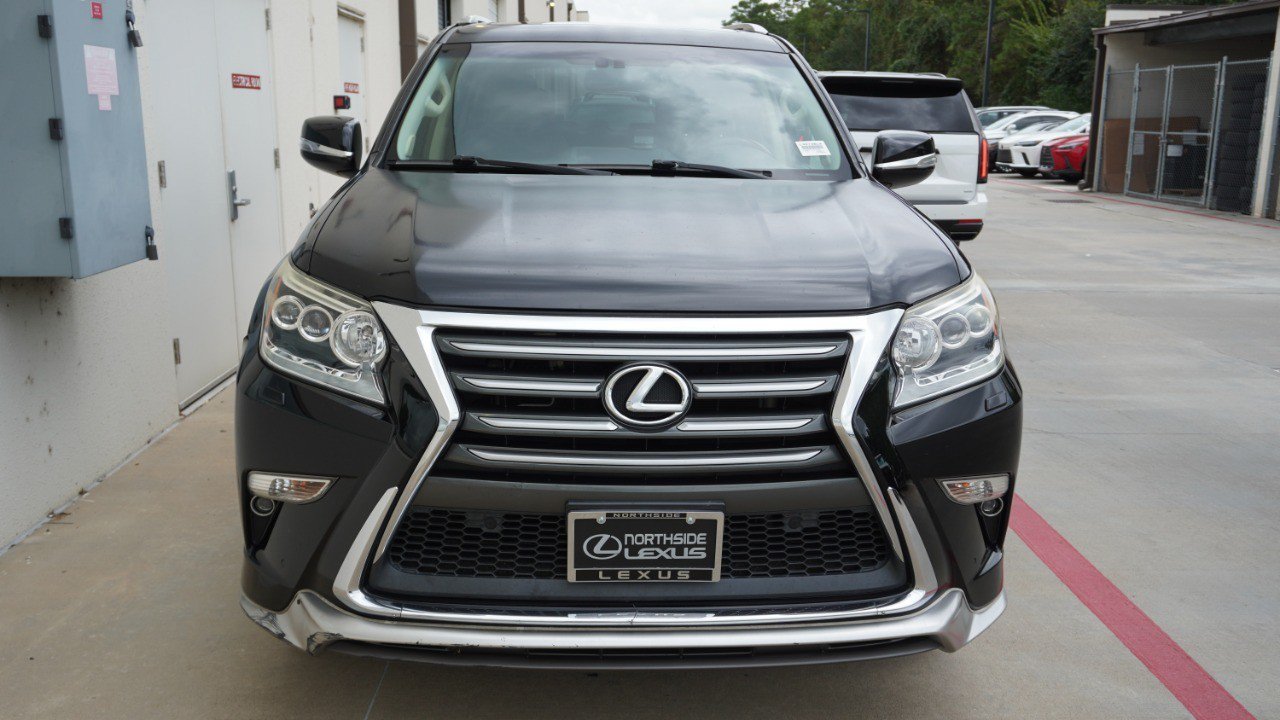 Used 2017 Lexus GX 460 Premium AWD/4WD image 2