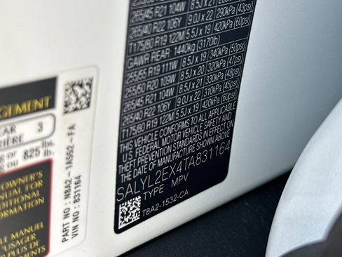 New 2026 Land Rover Range Rover Velar Dynamic SE image 31