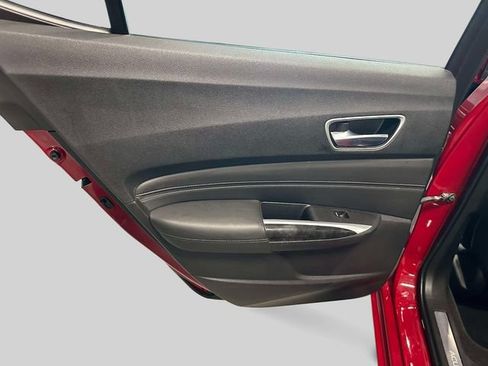 Used 2018 Acura TLX FWD image 17