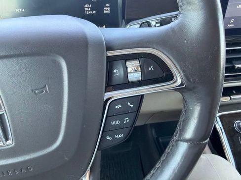 Used 2020 Lincoln Navigator L Reserve w/ Luxury Package AWD/4WD image 22