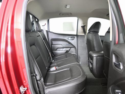 Used 2018 Chevrolet Colorado ZR2 image 16