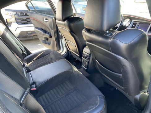 Used 2018 Dodge Charger R/T image 22