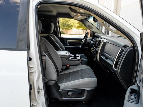 Used 2019 RAM 1500 Big Horn AWD/4WD image 35