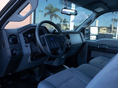 Used 2015 Ford F250 XL w/ Power Equipment Group image 21