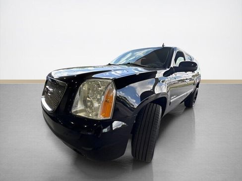 Used 2014 GMC Yukon XL Denali image 8