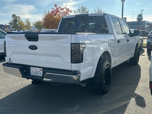 Used 2019 Ford F150 XLT image 3