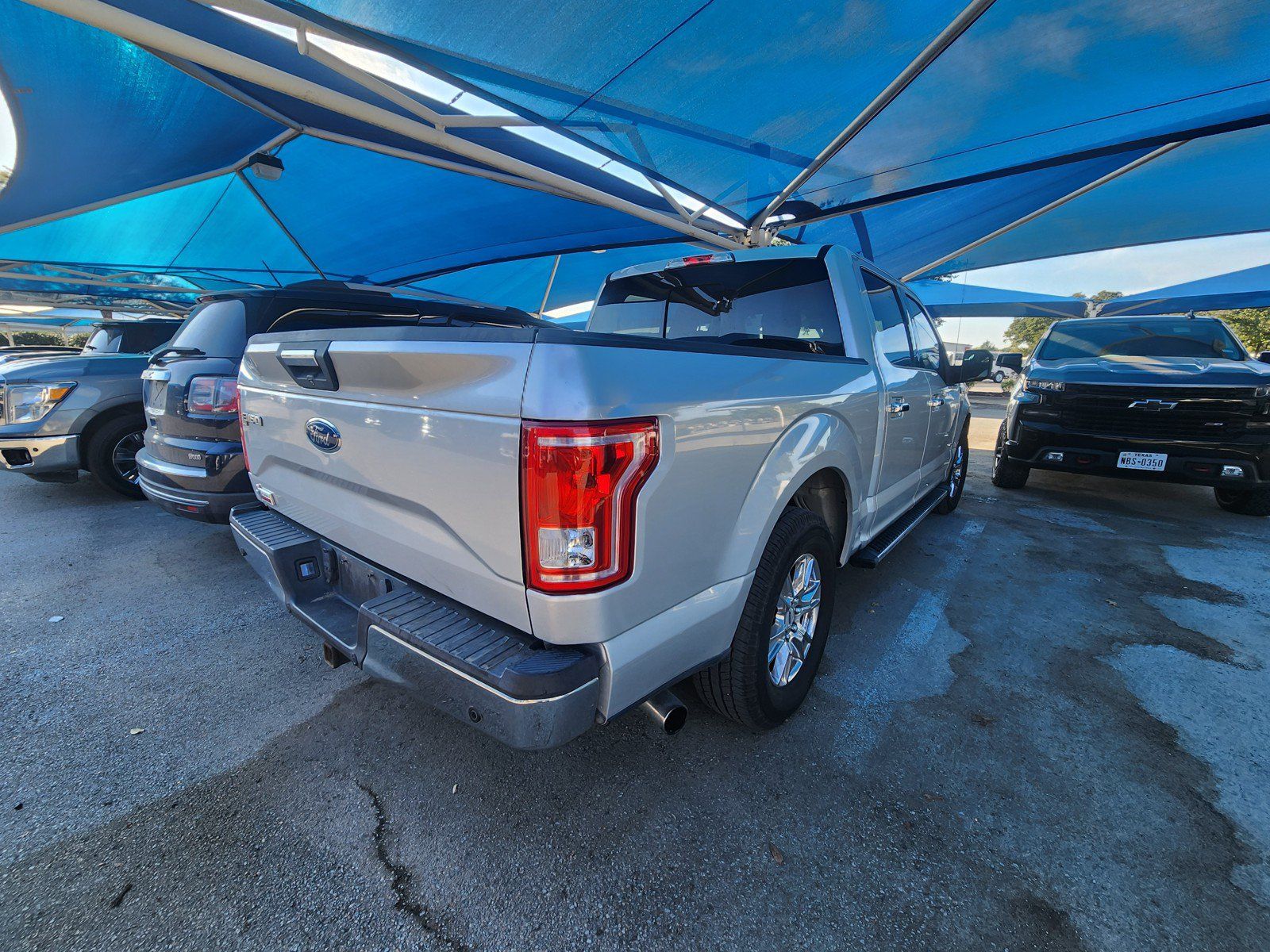 Used 2015 Ford F150 XLT w/ Equipment Group 302A Luxury RWD image 4