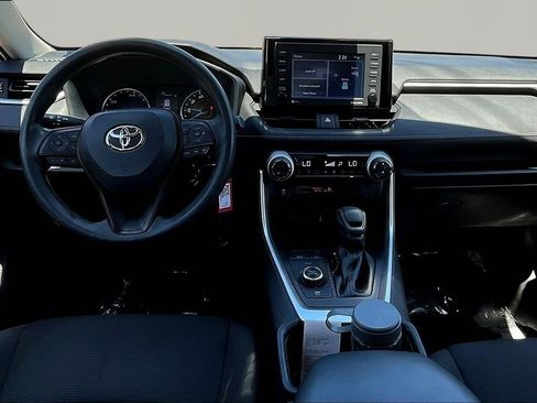 Used 2022 Toyota RAV4 LE AWD/4WD image 7