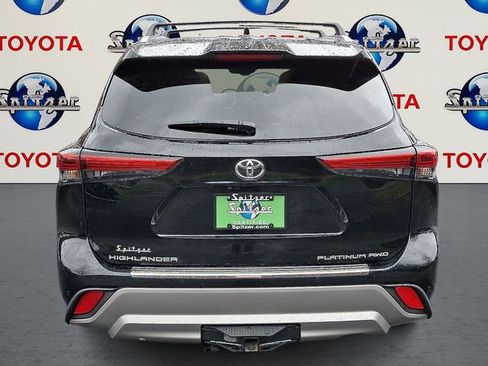 Used 2023 Toyota Highlander Platinum image 6