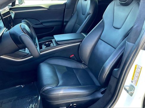 Used 2021 Tesla Model S Plaid image 14