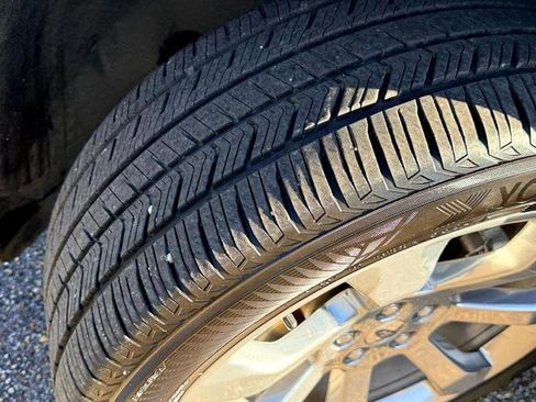 Used 2020 Ford Explorer Platinum w/ Premium Technology Package image 54