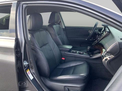 Used 2013 Toyota Avalon XLE FWD image 9