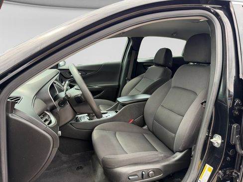 Used 2024 Chevrolet Malibu LT FWD image 13