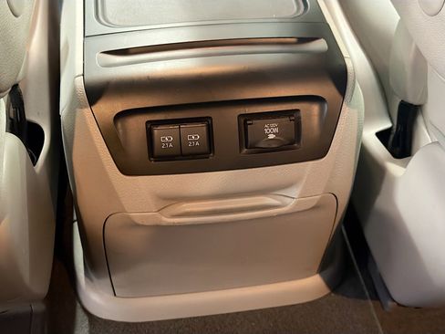 Used 2019 Toyota Sienna XLE Premium w/ Carpet Mat Package AWD/4WD image 29