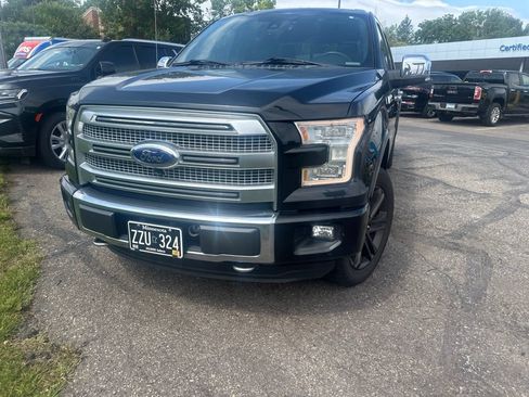 Used 2016 Ford F150 Platinum w/ Equipment Group 701A Luxury AWD/4WD image 3