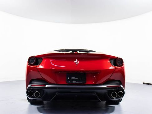 Certified 2019 Ferrari Portofino RWD image 21