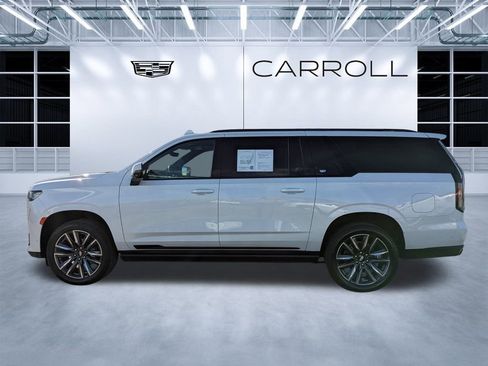 Used 2022 Cadillac Escalade ESV Sport w/ Touring Package image 7