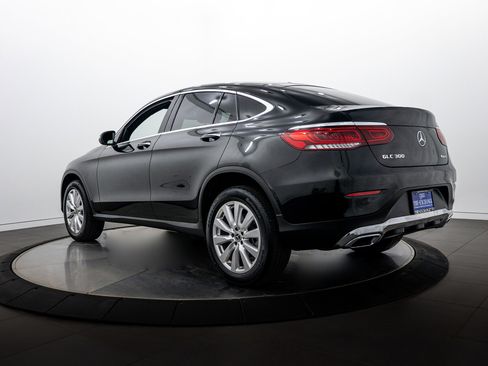 Used 2020 Mercedes-Benz GLC 300 4MATIC Coupe image 5