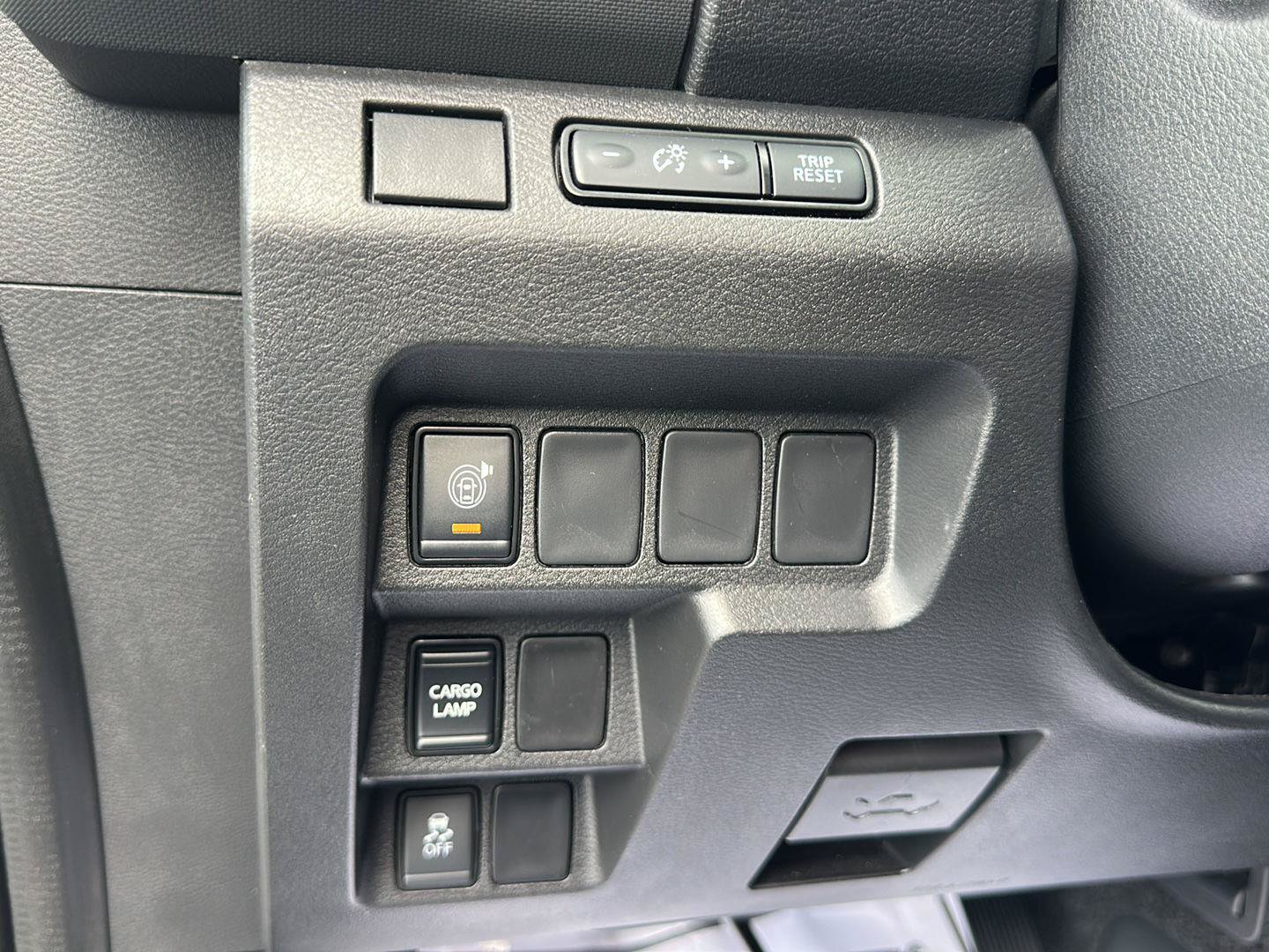 Used 2024 Nissan Frontier S w/ Technology Package RWD image 17