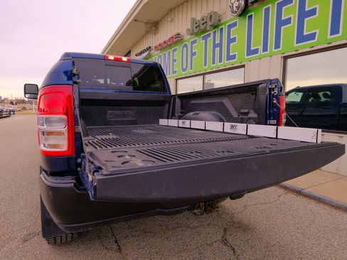 Used 2024 RAM 3500 Tradesman image 22