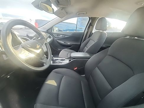 Used 2024 Chevrolet Malibu LT FWD image 3
