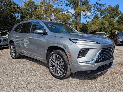 New 2026 Buick Enclave Avenir w/ Super Cruise Package image 2