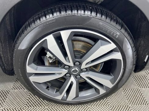 Used 2025 Volvo V60 B5 Cross Country Plus w/ Protection Package Premier AWD/4WD image 10