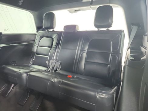 Used 2023 Lincoln Navigator Reserve AWD/4WD image 42