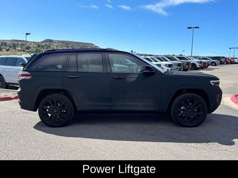 Used 2022 Jeep Grand Cherokee Overland w/ Luxury Tech Group IV image 7