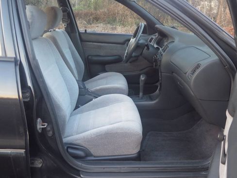 Used 1995 Geo Prizm LSi image 8