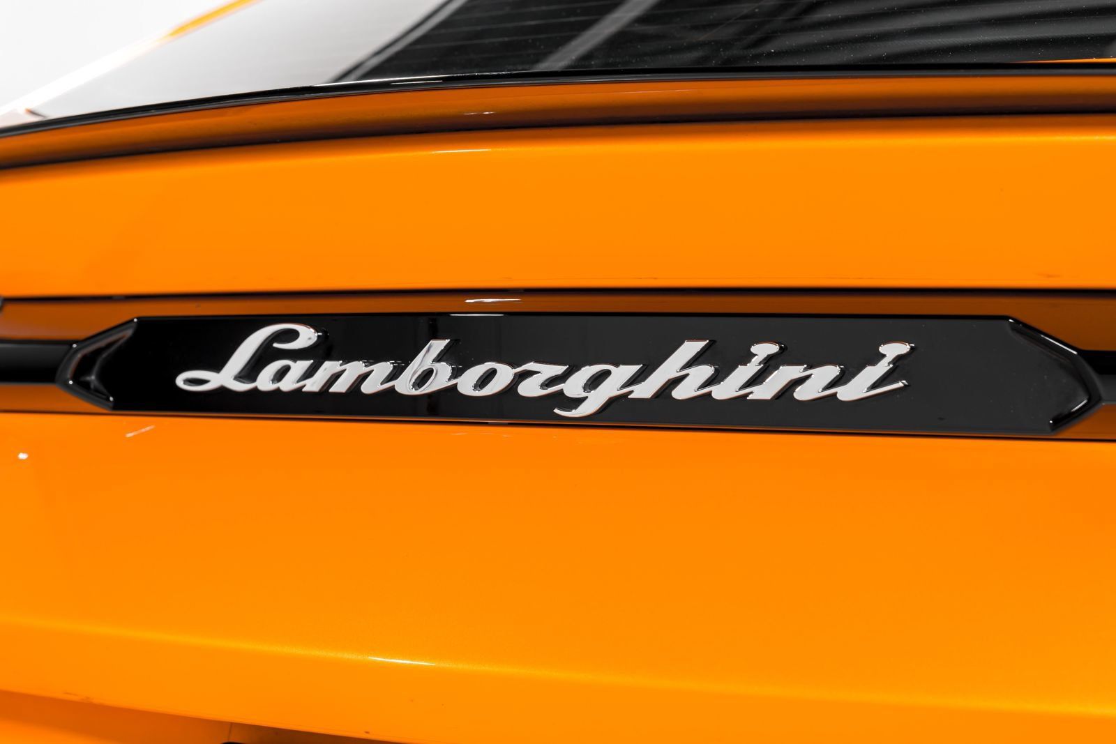Used 2022 Lamborghini Urus AWD/4WD image 57