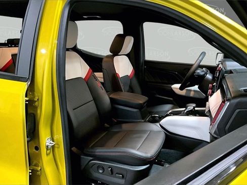 Certified 2024 GMC Canyon AT4X image 16