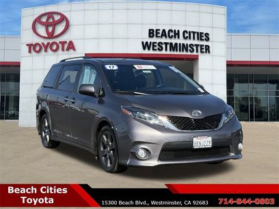 Certified 2017 Toyota Sienna SE Premium