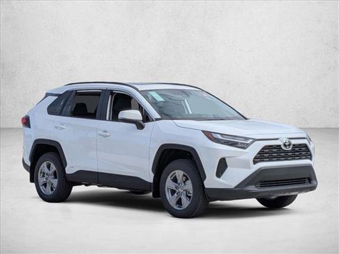 New 2025 Toyota RAV4 XLE image 7