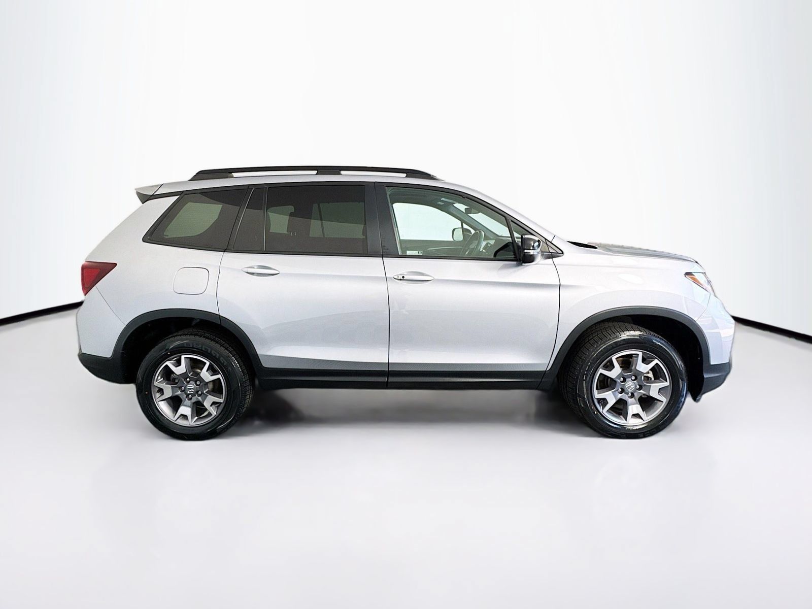 Used 2023 Honda Passport TrailSport image 11