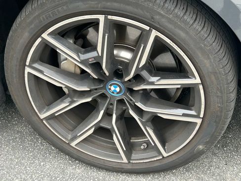 Used 2024 BMW i4 eDrive40 w/ M Sport Package RWD image 3