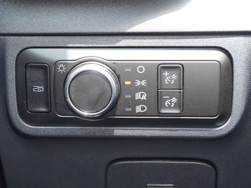 Used 2025 Ford Mustang Convertible RWD image 13
