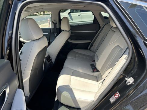 Used 2023 Hyundai Sonata Limited FWD image 14
