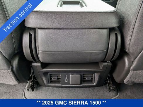 Used 2025 GMC Sierra 1500 SLT image 34