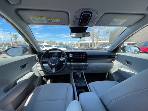 Used 2025 Hyundai Kona SEL image 35