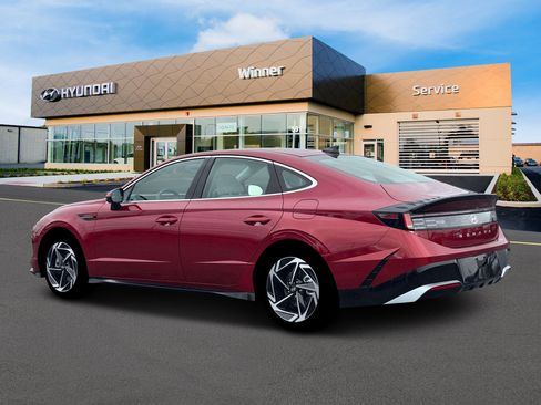 New 2026 Hyundai Sonata SEL FWD image 4