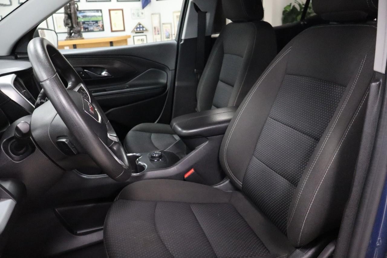 Used 2024 GMC Terrain SLE AWD/4WD image 11