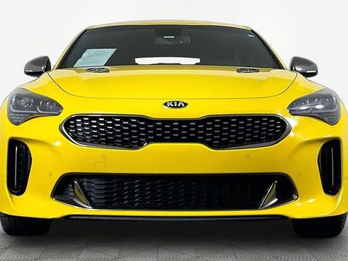 Used 2018 Kia Stinger GT AWD/4WD image 2