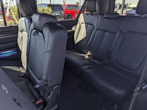 New 2026 Jeep Grand Wagoneer L Summit w/ Premium Group III AWD/4WD image 9