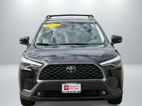 Used 2023 Toyota Corolla Cross XLE w/ Convenience Package AWD/4WD image 8