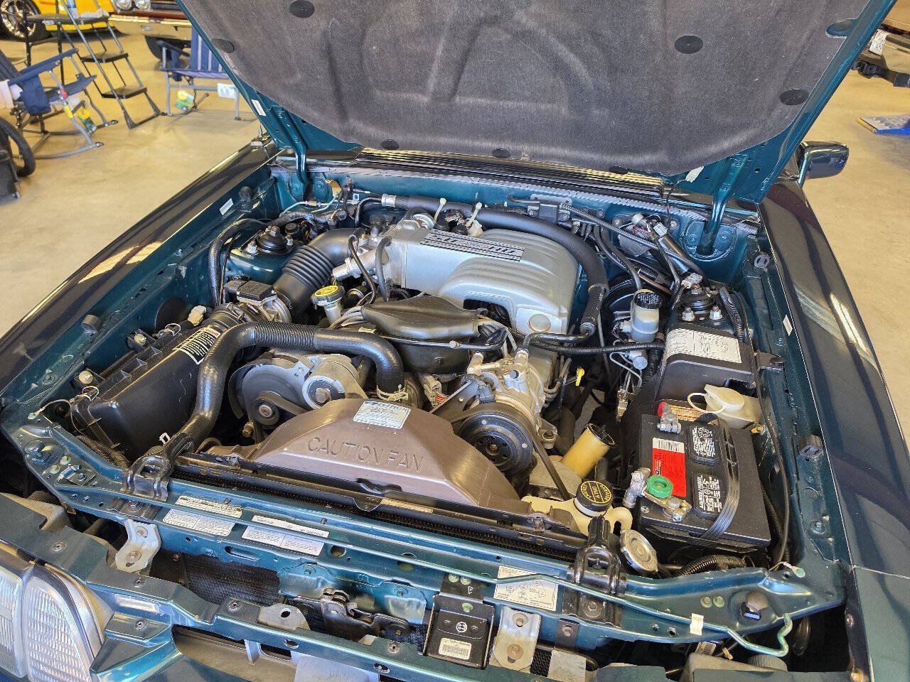 Used 1990 Ford Mustang LX RWD image 25
