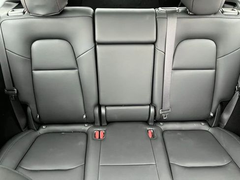 Used 2024 Tesla Model Y Long Range image 14