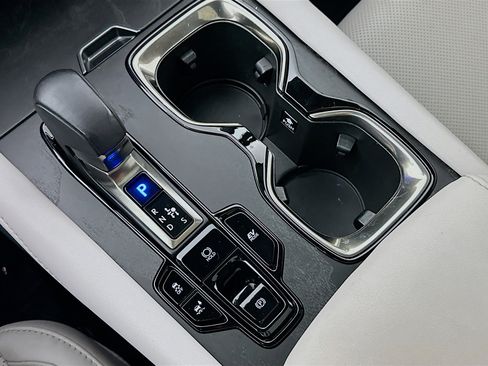 Used 2023 Lexus RX 350h image 17