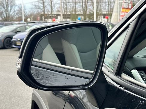 New 2025 Toyota RAV4 Limited image 7